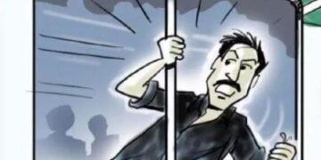 Theft of jewels of a railway passenger