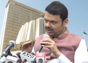 Devendra Fadnavis first press conference