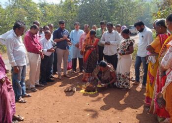 Bhoomipujan of road at Dhopave