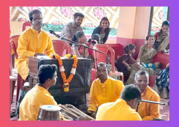 Bhajan service of Surve in Ganeshgule temple