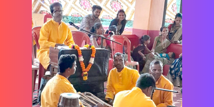 Bhajan service of Surve in Ganeshgule temple