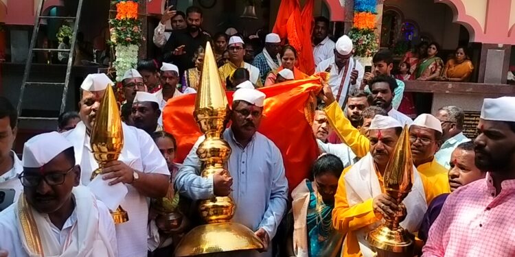 Temple Kalasha Rohan ceremony at Tavasal