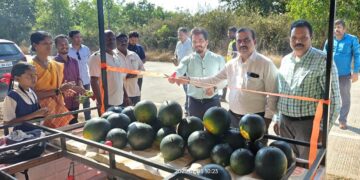 Inauguration of the watermelon sales center