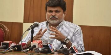 Vinda Karandikar Lifetime Achievement Award for Borade