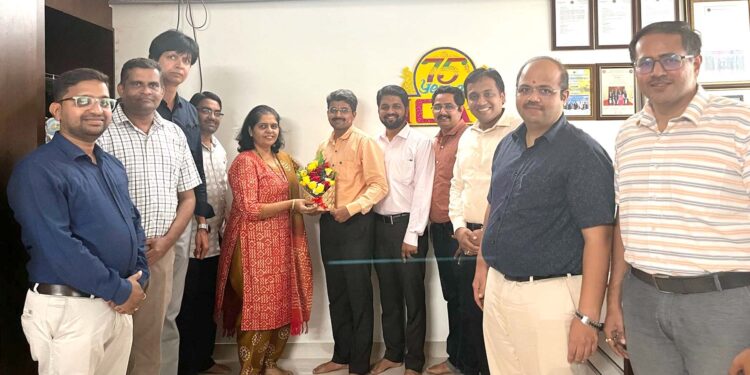 Mandar Joshi as Branch Head of CA Institute