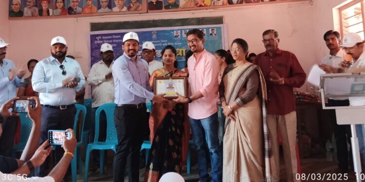 Sachin Karekar gets Watershed Warrior Award