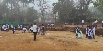 Students carry out cleanliness drive after Shimgotsav