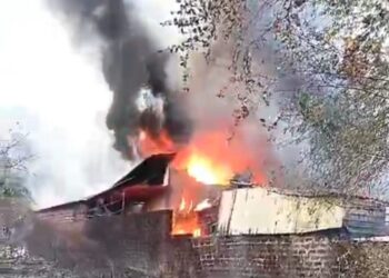 Bardana warehouse fire in Chiplun