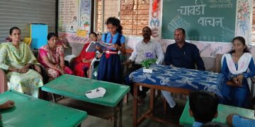 Chavdi reading at Veldur Nawanagar School