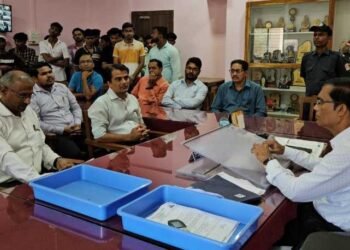 Government Tantraniketan Principal of Ratnagiri's strange work