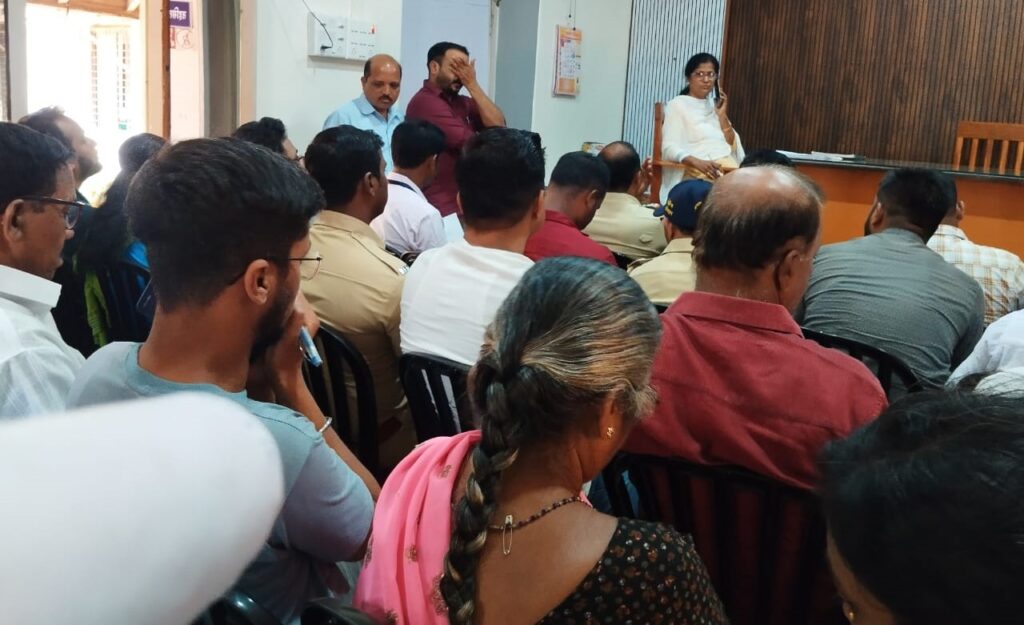 Villagers angry about Guhagar-Bijapur road