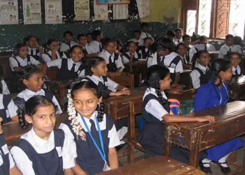 Teachers visit students' homes to increase the number of students