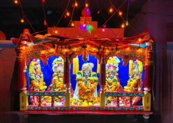 Palkhi festival of the village deity at Tavasal