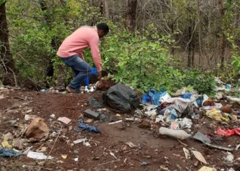 Action against those who throw garbage on the road