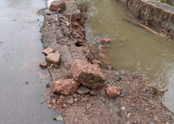 Underground power line works make roads dangerous