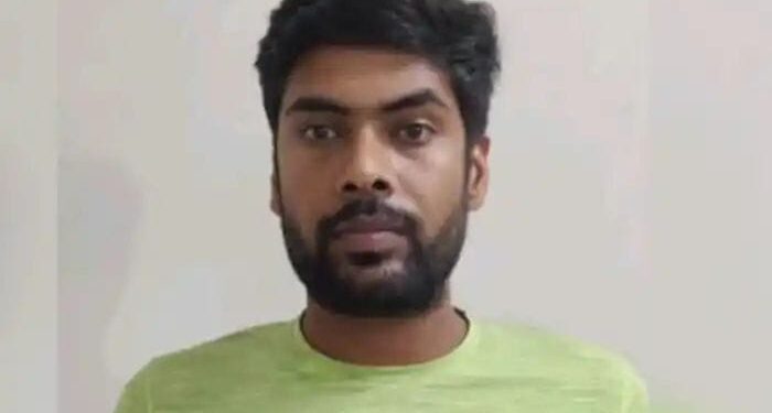 Man arrested for giving information to Pakistan