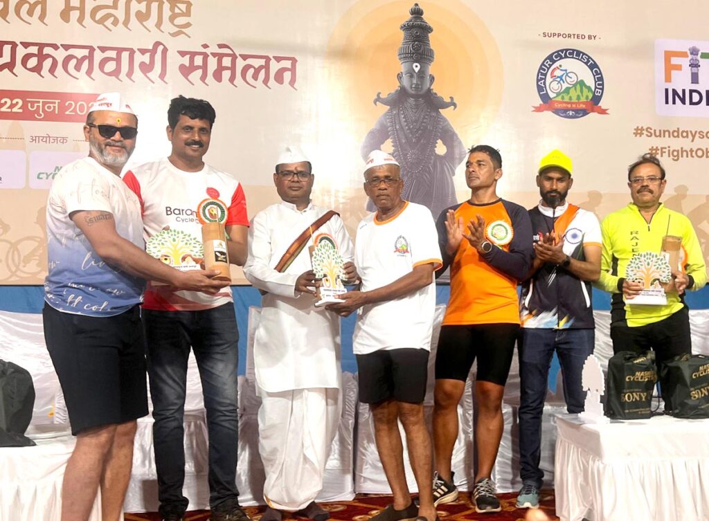 Bicycle riders received the blessings of Vitthal
