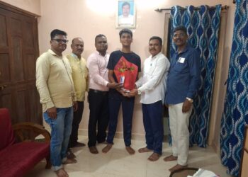 Students felicitated at Chiplun