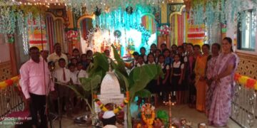 Lunch for students on the occasion of Gurupurnima
