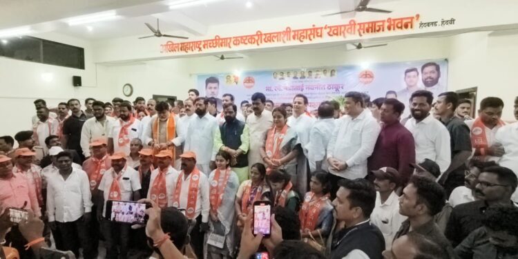 Netra Thakur, Mahesh Natekar join party