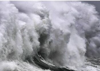 Earthquake at sea in Russia