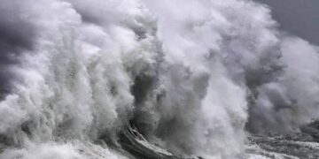 Earthquake at sea in Russia