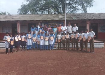 Notebook distribution in Patpanhale School