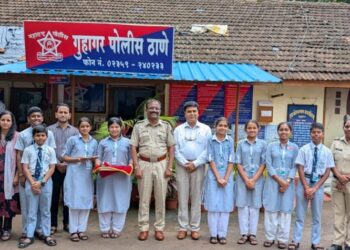Students of Balbharti School performed Raksha Bandhan