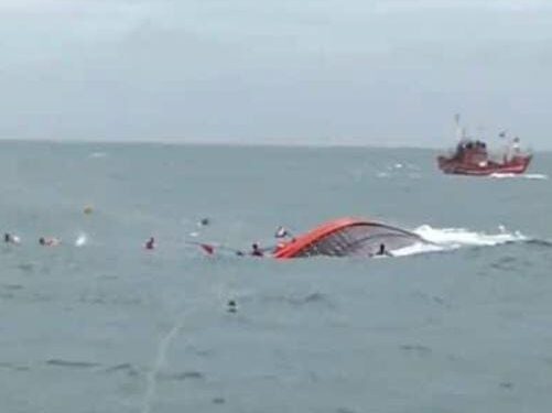 The boat sank in the sea