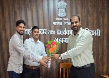 "Excellent Tehsildar Award" to Parikshit Patil