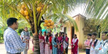Students' visit to Coconut Research Centre