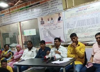 Zombadi Sarpanch Gramsevak Wrong Dealing