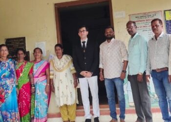 Legal guidance at Dhopave