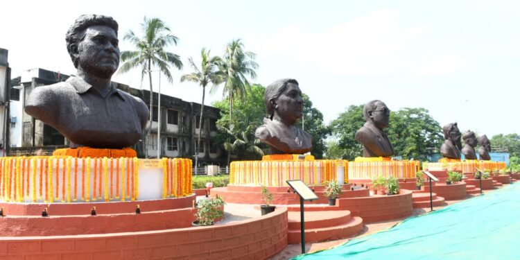 Inauguration of half-statues of 'Bharat Ratna' awardees