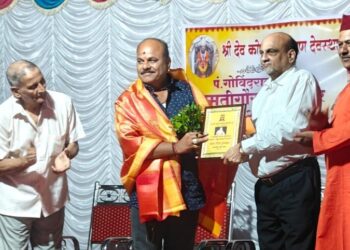 Artists from Varavade honored in Guhagar