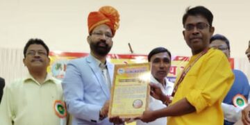 Manoj Dafale gets 'Kokanratna' award