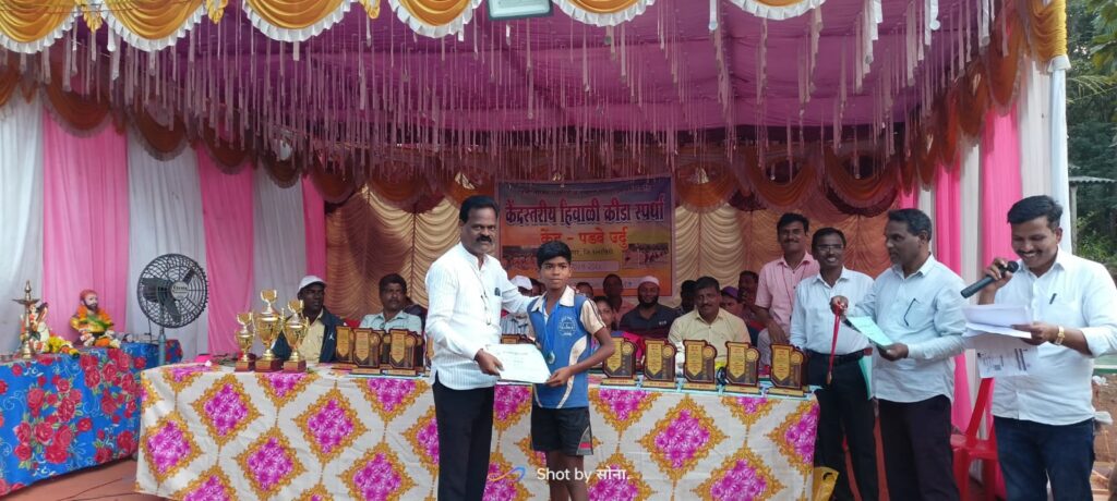 Tavasal Tambadwadi School's success in sports competition