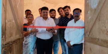 Former students gift computers to school