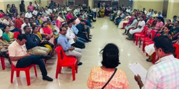 Bride and groom introduction meeting