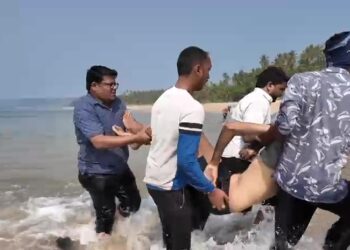 A tourist drowned in the sea at Guhagar