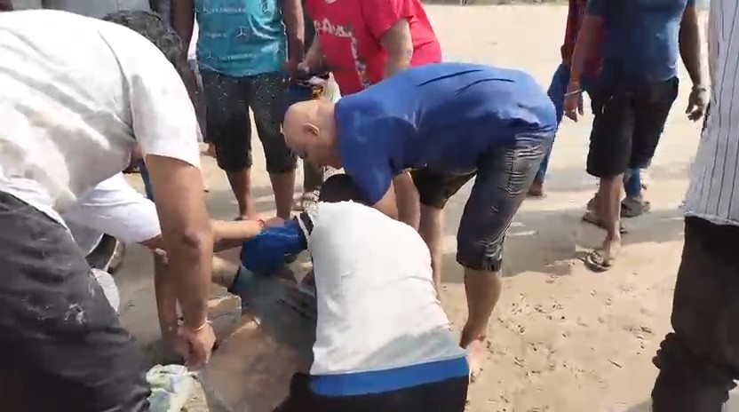 A tourist drowned in the sea at Guhagar