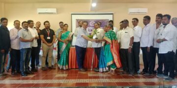 Award distribution on the occasion of Journalists' Day