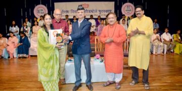 Padmashri Vaidya for best student Godbole Award
