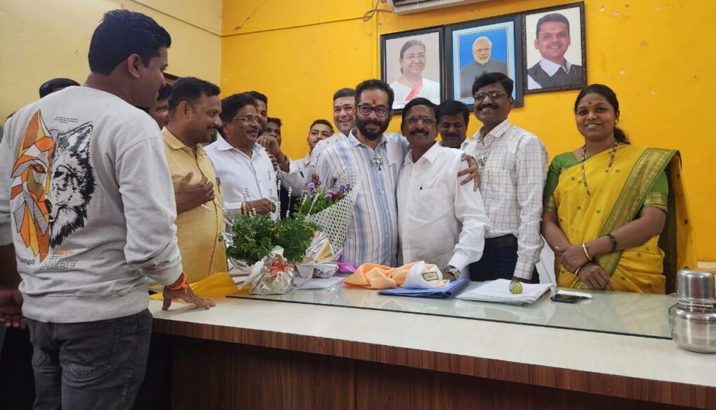 Pradeep Bendal, the Deputy Mayor of Guhagar