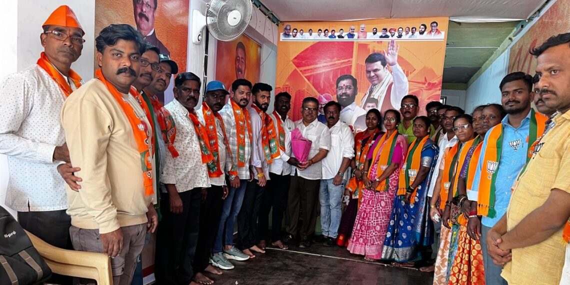 Ubatha Party office bearers from Velamba Gurwadi join BJP