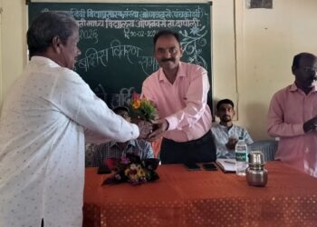 Prize distribution ceremony at Saraswati Vidyalaya
