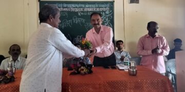 Prize distribution ceremony at Saraswati Vidyalaya