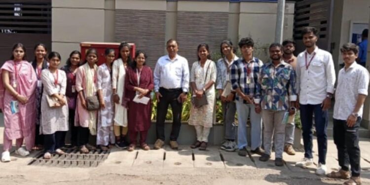 DGK College students visit Goa Istim Industry
