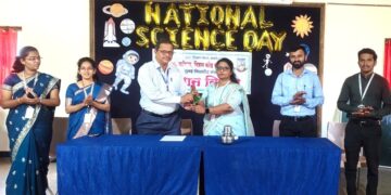 Lecture by Babasaheb Sutar at DGK College