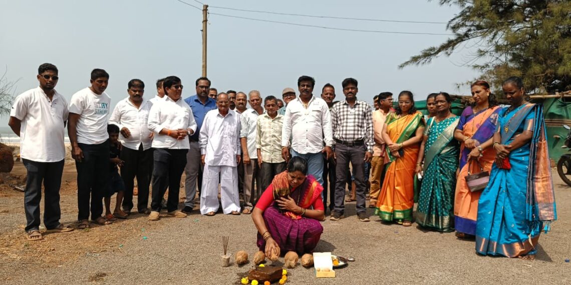गुहागर शहरात 63 लाखांच्या कामांचे भुमिपूजन